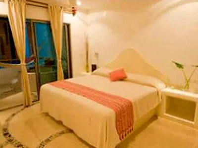 The Blue Pearl Suites Playa del Carmen Hotel